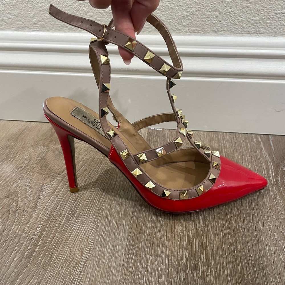 Valentino Garavani Red Patent and Nude Rockstud T-Strap Pumps - Picture 6 of 16